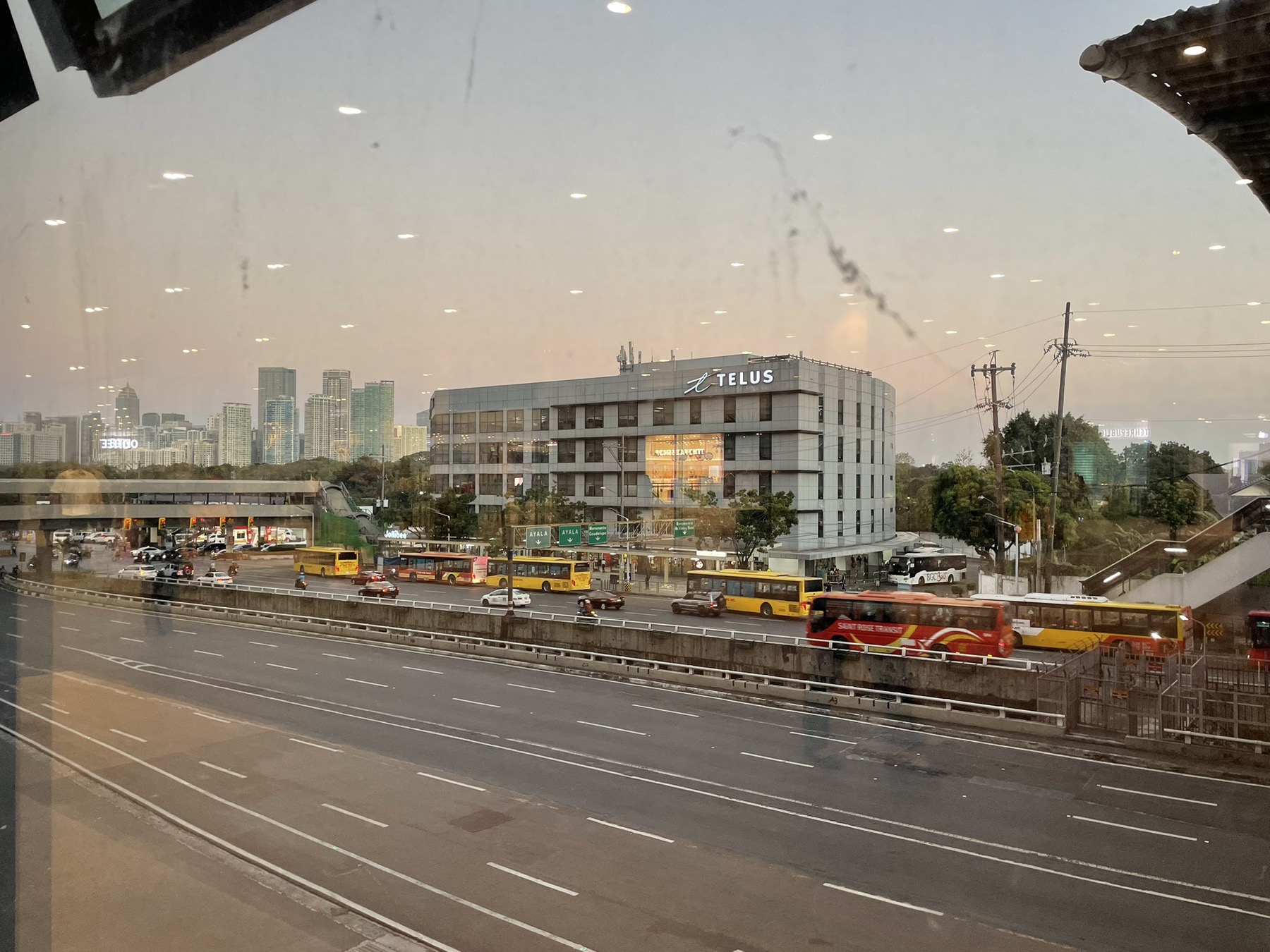 My exciting introduction to EDSA Carousel – LULA LAND